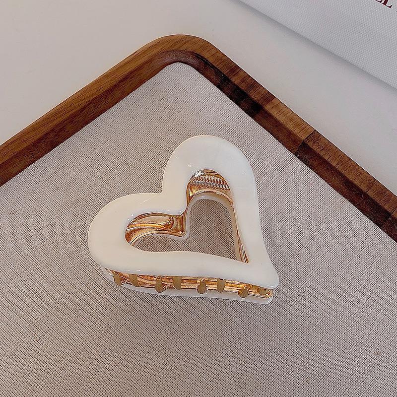 Open Heart Claw Clip