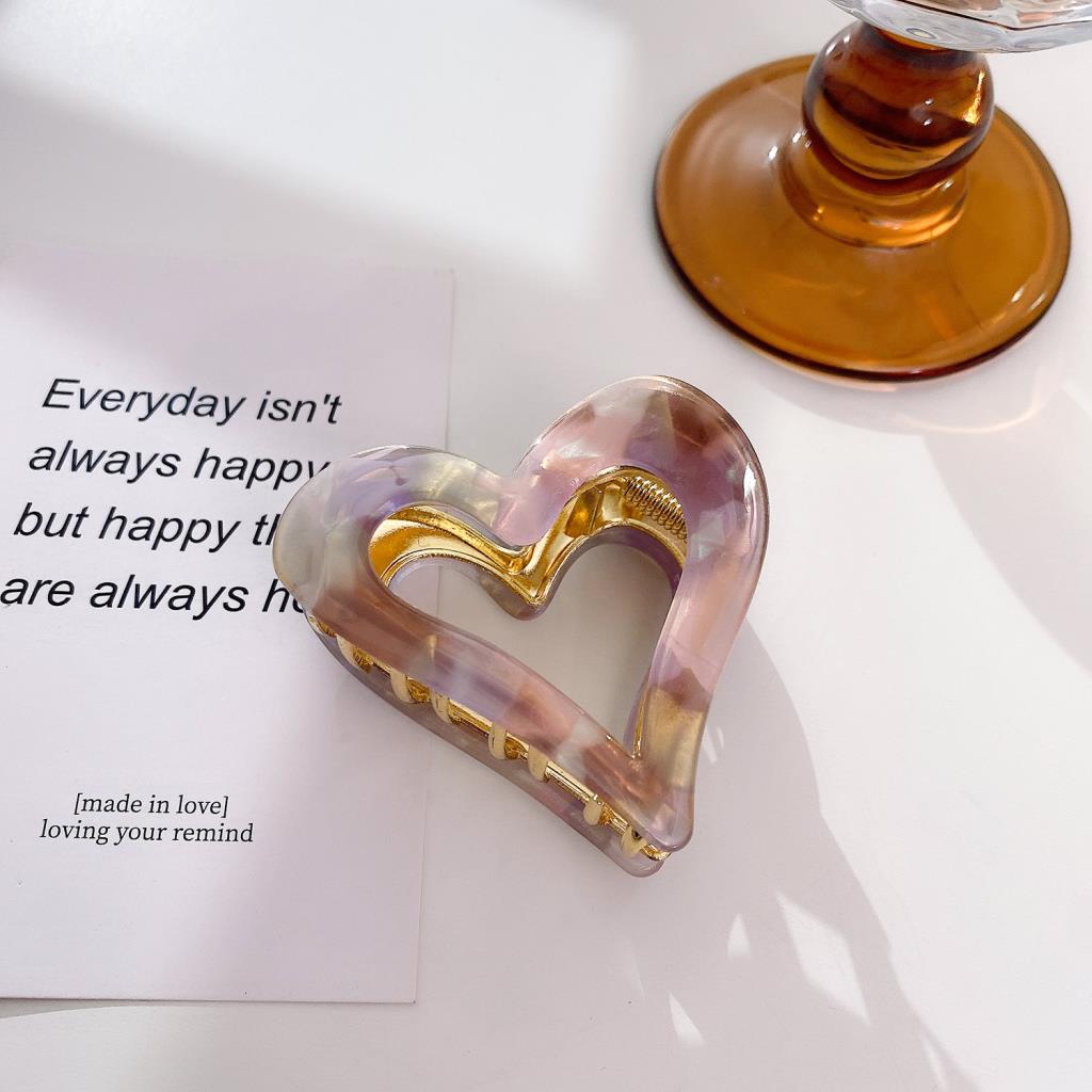 Open Heart Claw Clip